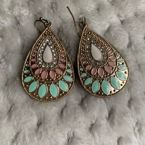 Teardrop earring